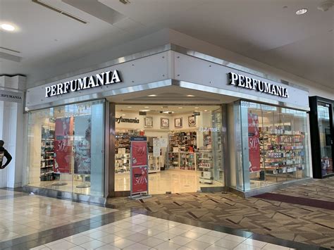 perfumania model town photos